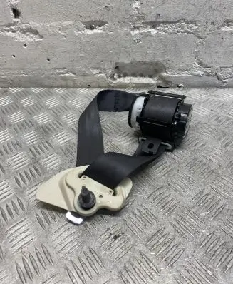 Honda CR-V Rear seatbelt 623497200A 116X090RH 12151114