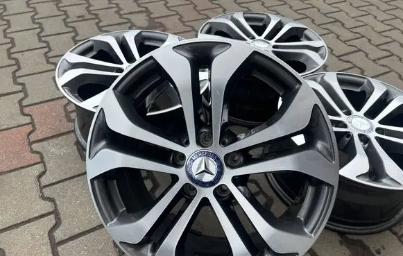 Mercedes-Benz GLC X253 C253 R17 alloy rim A2534010600