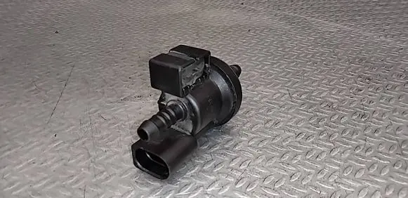 Audi A6 S6 C6 4F Vacuum valve 06E906517