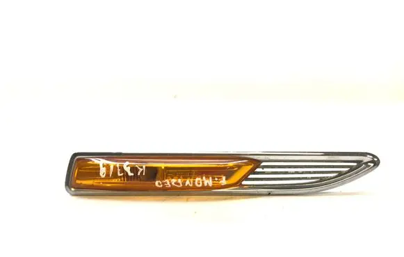 Ford Mondeo MK IV Front fender indicator light 7S7113K354AF