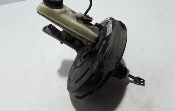 Renault Megane II Brake booster 8200157453