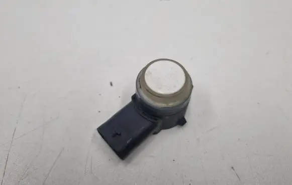 Mercedes-Benz E W212 Parking PDC sensor A0009059300 0009059300 0410130347