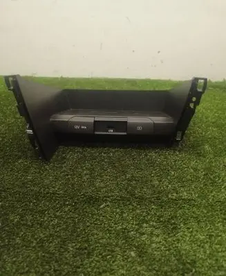 KIA Sportage USB socket connector 3795968 84682J7900