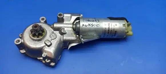 Mercedes-Benz S W221 Seat adjustment motor 0130002581 901749101 A2208205042