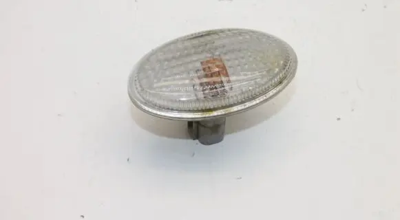 Subaru Legacy Front fender indicator light