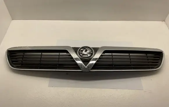 Opel Astra H Front grill 464192822