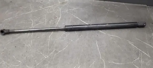 Toyota Corolla E120 E130 Tailgate strut 68950-02041