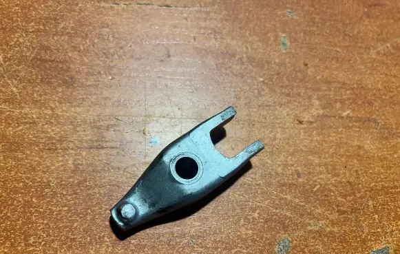 Opel Astra J Fuel Injector clamp holder