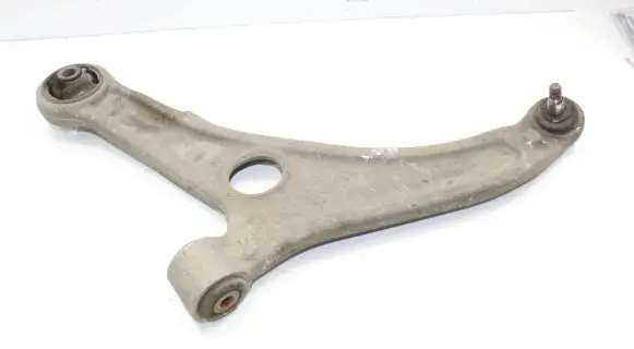Hyundai i40 Front lower control arm/wishbone