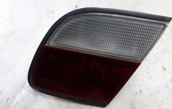 Nissan Almera Tailgate rear/tail lights