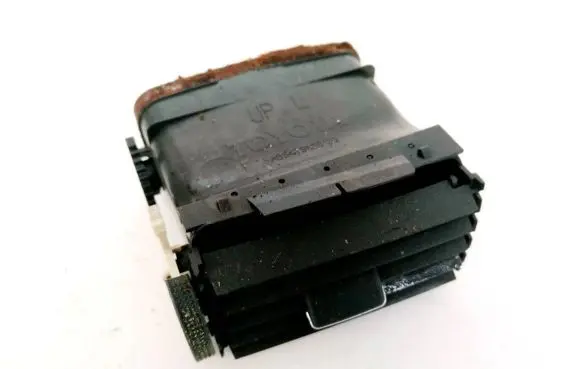 Toyota Avensis T250 Dash center air vent grill bourbon8494
