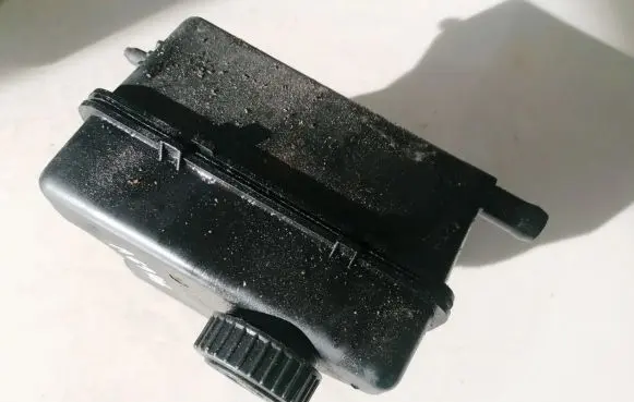 Peugeot Partner Power steering fluid tank/reservoir