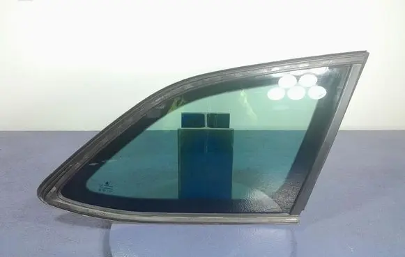 Skoda Octavia 985 Rear side window 5E7845298
