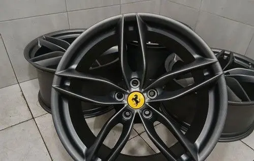 Ferrari FF R20 alloy rim