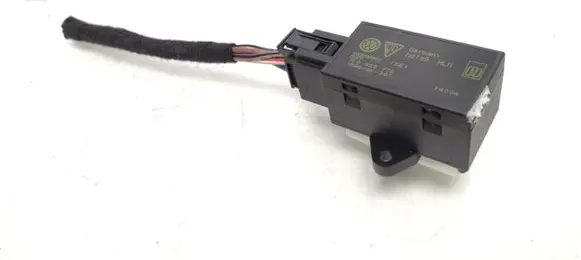 Volkswagen Touareg I Seat heating relay 7L0959772