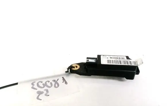 Mercedes-Benz C W203 Airbag deployment crash/impact sensor 0018204426 000302310