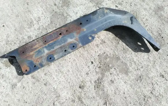 Mercedes-Benz Sprinter W901 W902 W903 W904 Other engine bay part