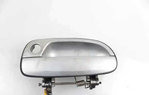 Hyundai Accent Front door exterior handle 826502500