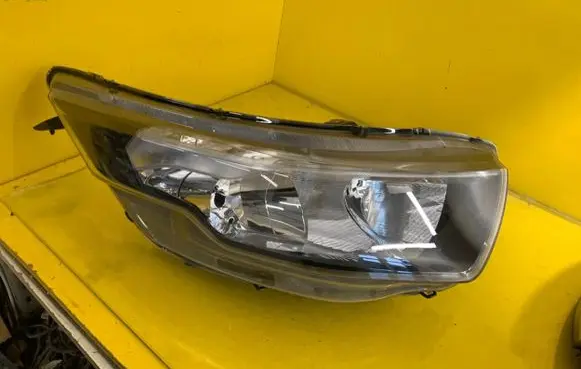 Iveco Daily 6th gen Headlight/headlamp 5801473749