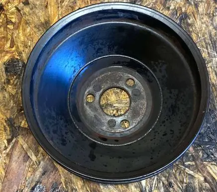 Mercedes-Benz E W124 Power steering pump pulley 2014600479