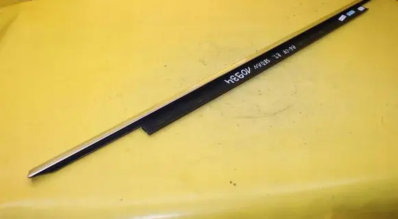 Audi A6 C7 Rear door windshield rail 4G0853764