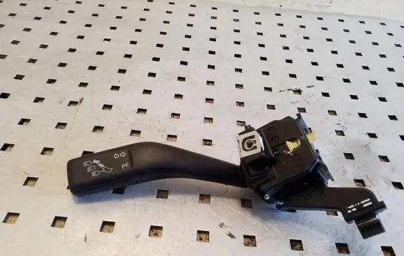 Volkswagen Scirocco Indicator stalk 1K0953513E