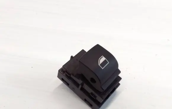 BMW 5 F10 F11 Electric window control switch 9241949