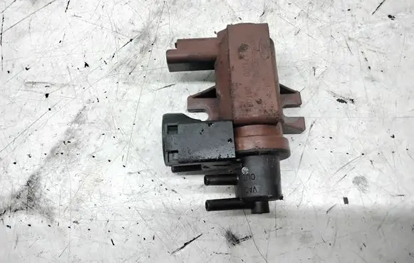 Volvo V50 Turbo solenoid valve 6G9Q9E882CA