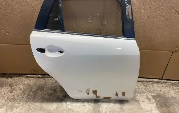 Mazda 6 Rear door