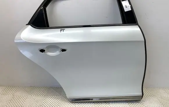 Citroen DS5 Rear door 