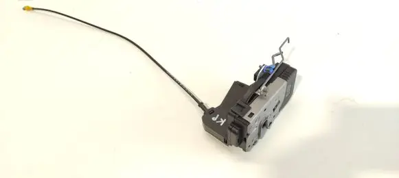 Renault Trafic II (X83) Front door lock 8200008246 91166237