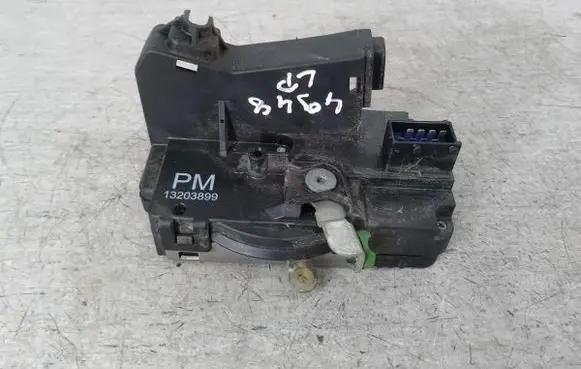 Opel Meriva A Front door lock 13203899PM