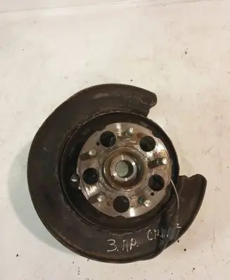 Rear wheel hub spindle/knuckle