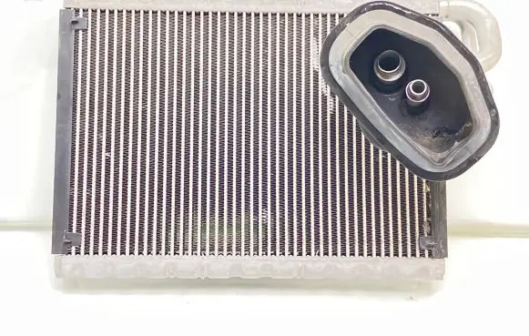 Air conditioning (A/C) radiator (interior)