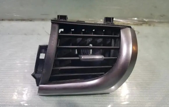 Toyota Corolla E110 Dashboard side air vent grill/cover trim