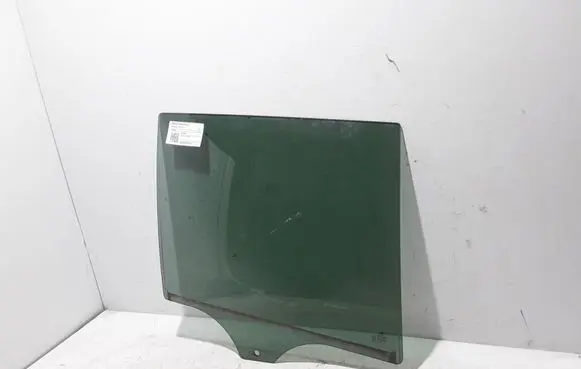 BMW X5 E70 Rear door window glass 7163752