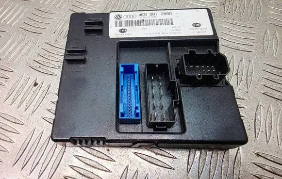 Audi A8 S8 D3 4E Comfort/convenience module 4E0907289D