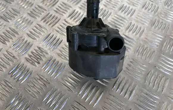 Tesla Model X Electric auxiliary coolant/water pump 103732700F