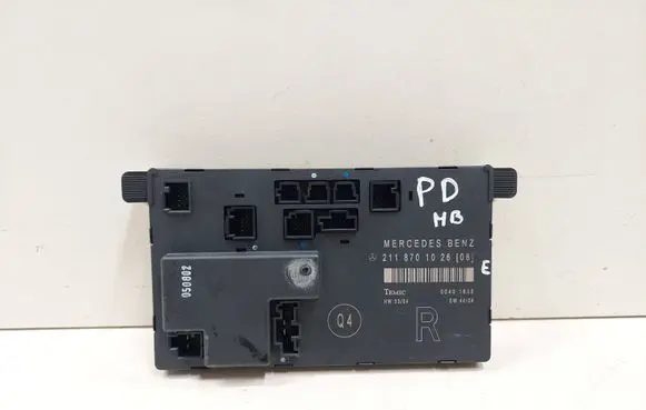 Mercedes-Benz E W211 Door control unit/module 2118701026