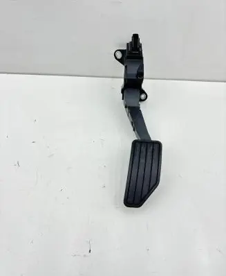 Subaru Legacy VII Accelerator throttle pedal 36010AN02A 19263A3C 26072515771