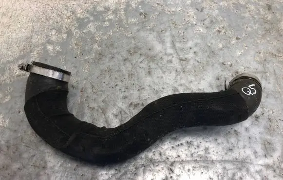 Audi Q5 SQ5 Intercooler hose/pipe 8R0145738R