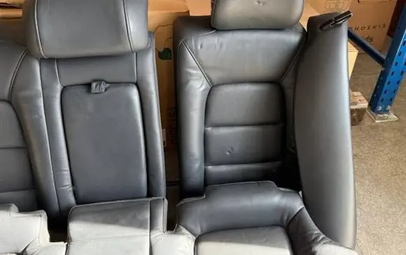 Volvo S80 Second row seats 