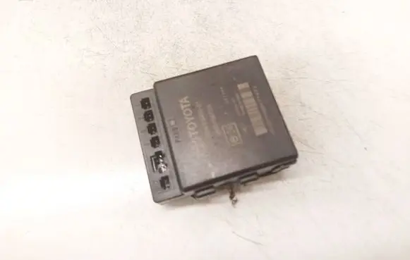 Toyota Corolla Verso AR10 Parking PDC control unit/module 4M0156T3A
