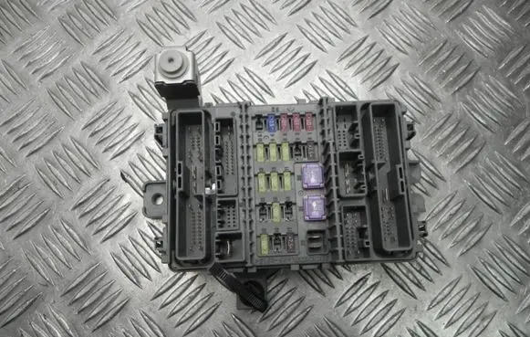 Honda Accord Fuse box set 1000617 K946