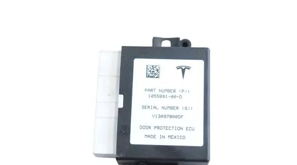 Tesla Model X Door control unit/module 105589100D