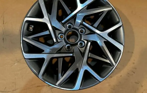 Hyundai Kona I R18 alloy rim 52910CM300