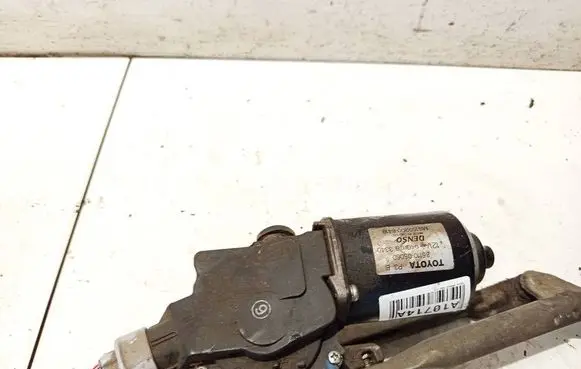 Toyota Avensis T250 Wiper motor 8511005060