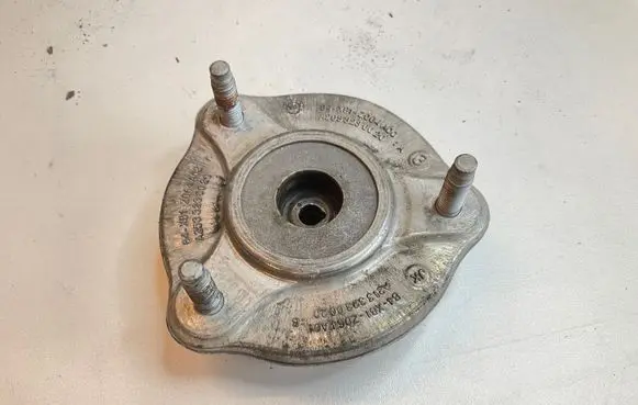 Mercedes-Benz GLC X253 C253 Front upper strut mount A2053230020