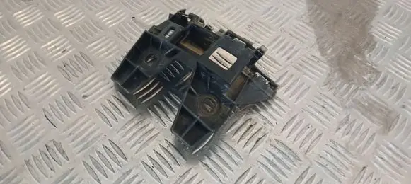 Volkswagen PASSAT B8 Rear bumper mounting bracket 3G9807483