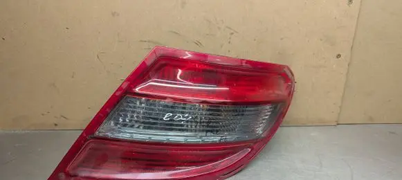 Mercedes-Benz C W204 Rear/tail lights 2048203064